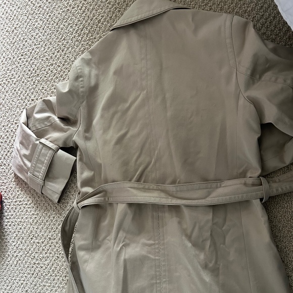 Authentic Coach 100 percent cotton beige trench coat - Picture 5 of 14